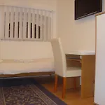 Kod Keme Πανσιόν 2*