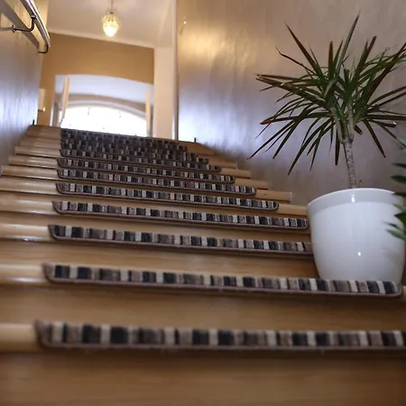 Kod Keme ゲストハウス 2*