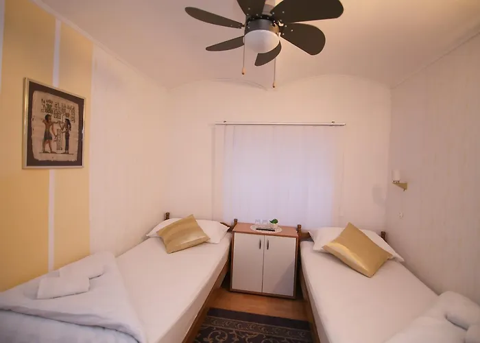 Kod Keme Guest house 2*